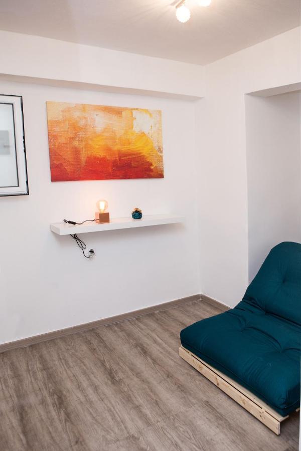 Stylish, Comfortable, Basement Loft-Like Apartment With Amenities Athén Kültér fotó